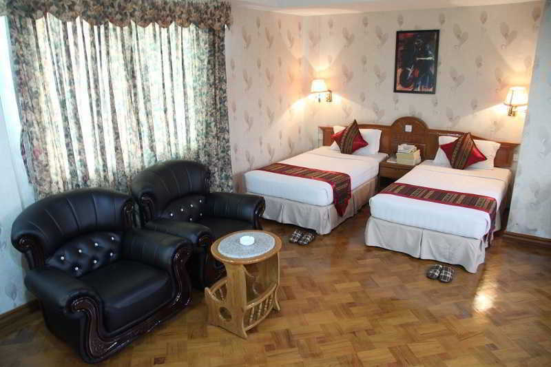 Excel Treasure Hotel Yangon Exterior foto
