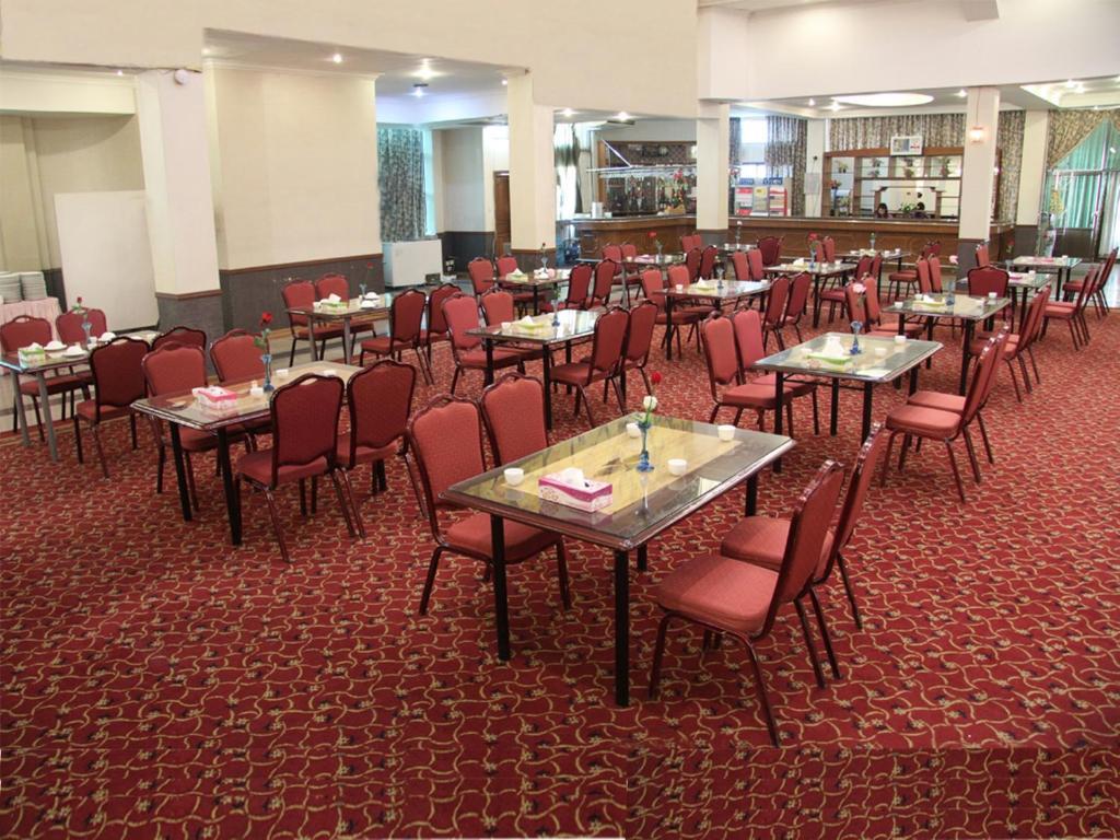 Excel Treasure Hotel Yangon Exterior foto